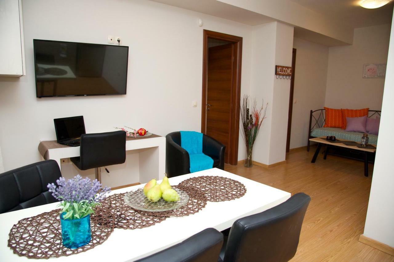 Stylish And Elegant Apts Daire Atina Dış mekan fotoğraf